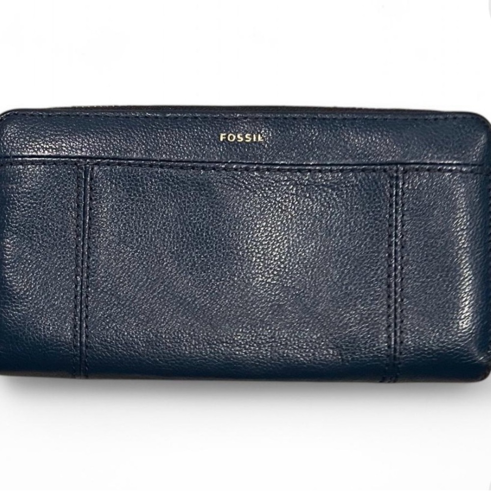 Fossil Women's Blue Leather Wallet